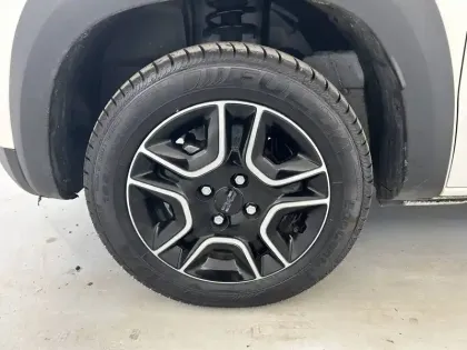 Photo 18 Dacia Spring Gén. I (BBG) Ph2 Essential 5