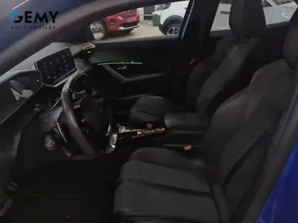 Photo 8 Peugeot 2008  PureTech 130 S&S EAT8