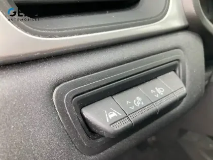 Photo 48 Renault Captur  TCe 100 GPL