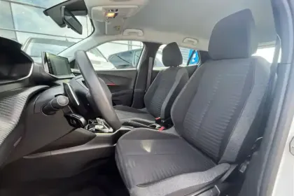 Photo 13 Peugeot 2008  PureTech 130 S&S EAT8