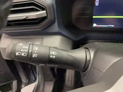 Photo 27 Dacia Duster  Hybrid 140