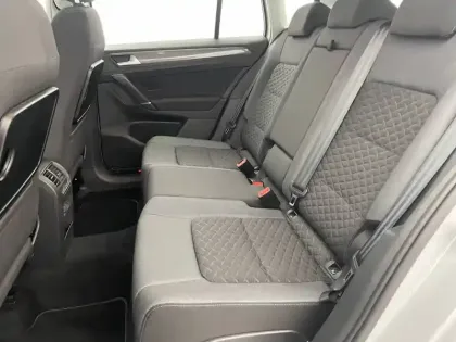 Photo 40 Volkswagen Golf Sportsvan Gén. I Ph2 Connect 5