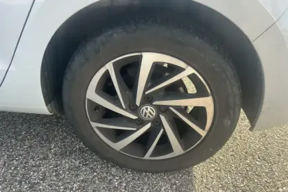 Photo 10 Volkswagen Golf Sportsvan  1.0 TSI 110 BMT BVM6