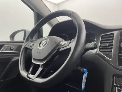 Photo 90 Volkswagen Golf Sportsvan  1.0 TSI 110 BMT BVM6