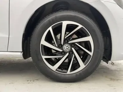 Photo 42 Volkswagen Golf Sportsvan Gén. I Ph2 Connect 5