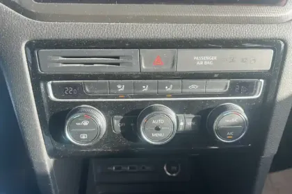 Photo 25 Volkswagen Golf Sportsvan  1.0 TSI 110 BMT BVM6