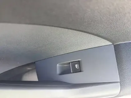 Photo 20 Volkswagen T-cross  1.0 TSI 110 Start/Stop DSG7