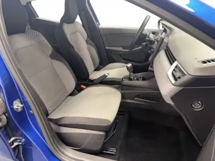 Photo 24 Renault Clio  Blue dCi 100 ch GSR2