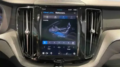 Photo 16 Volvo Xc60  T6 Recharge AWD 253 ch + 145 ch Geartronic 8