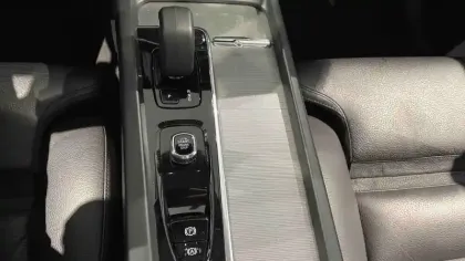 Photo 51 Volvo Xc60  T6 Recharge AWD 253 ch + 145 ch Geartronic 8