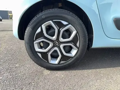 Photo 19 Renault Twingo  III E-Tech