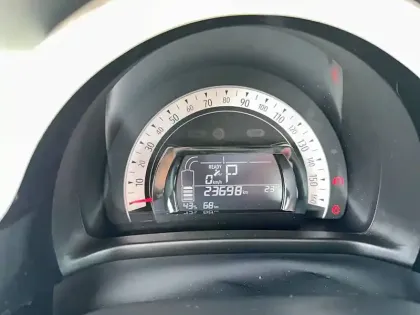 Photo 14 Renault Twingo  III E-Tech