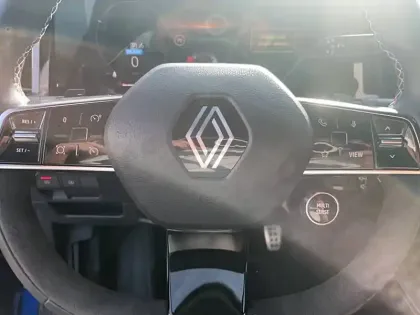 Photo 14 Renault Austral  E-Tech hybrid 200