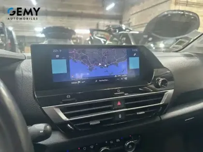 Photo 16 Citroën C4 e- 136 ch Automatique