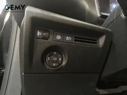 Photo 12 Citroën C4 e- 136 ch Automatique