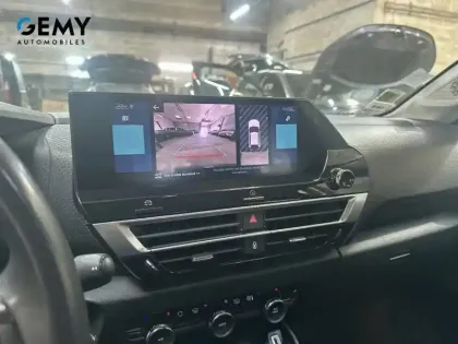 Photo 18 Citroën C4 e- 136 ch Automatique