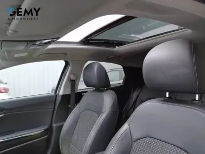 Photo 15 Kia Xceed  1.6 GDi Hybride Rechargeable 141ch DCT6