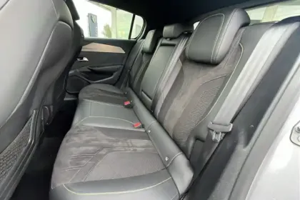 Photo 14 Peugeot 308  BlueHDi 130ch S&S EAT8