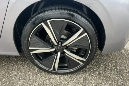 Photo 9 Peugeot 308  BlueHDi 130ch S&S EAT8