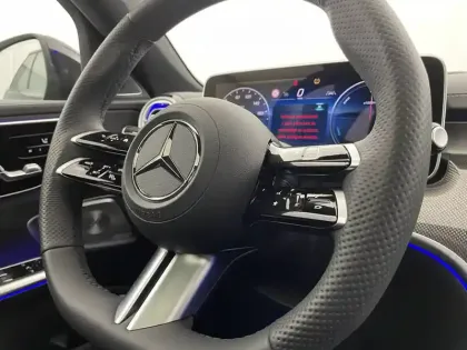 Photo 24 Mercedes Classe C Gén. V (S206) Ph1 AMG Line 5