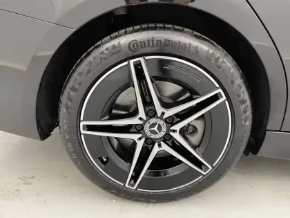 Photo 18 Mercedes Classe C Gén. V (S206) Ph1 AMG Line 5