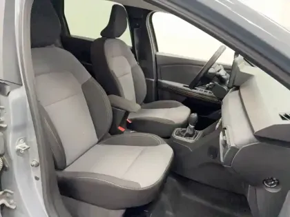 Photo 10 Dacia Jogger  Hybrid 140 7 places GSR2