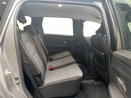 Photo 15 Dacia Jogger  Hybrid 140 7 places GSR2