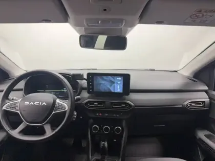 Photo 11 Dacia Jogger  Hybrid 140 7 places GSR2
