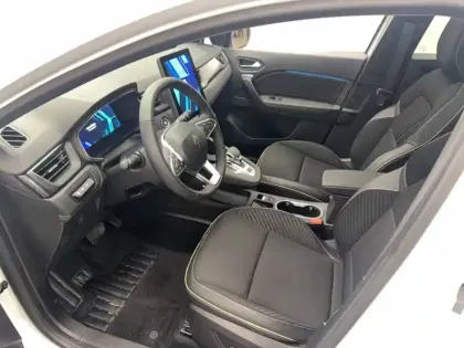 Photo 43 Renault Symbioz  E-Tech full hybrid 145