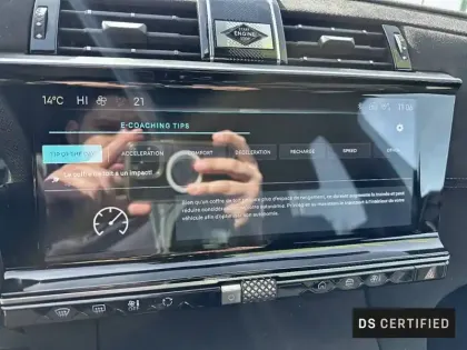 Photo 100 DS DS 7 DS7 Crossback Hybride E-Tense 225 EAT8