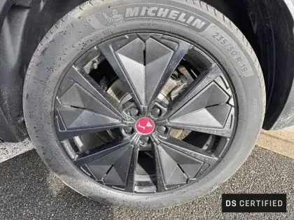 Photo 10 DS DS 7 DS7 Crossback Hybride E-Tense 225 EAT8