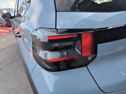 Photo 16 Citroën C3 Gén. IV Ph1 PLUS 5