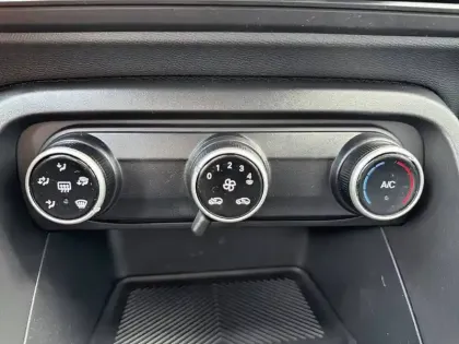 Photo 34 Citroën C3  Turbo 100 ch BVM6