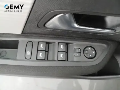 Photo 11 Citroën C4  SOCIETE BLUEHDI 130 S&S EAT8