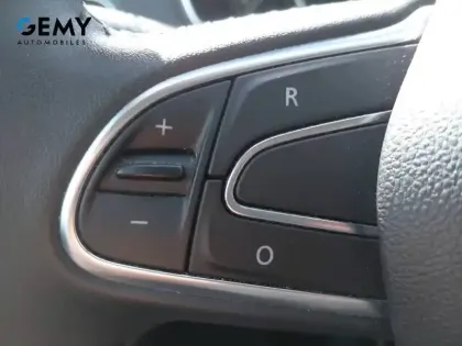 Photo 56 Renault Megane Mégane IV Berline Blue dCi 115 EDC