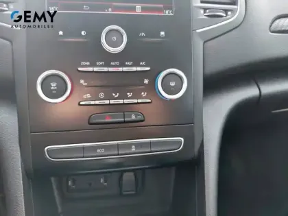 Photo 63 Renault Megane Mégane IV Berline Blue dCi 115 EDC