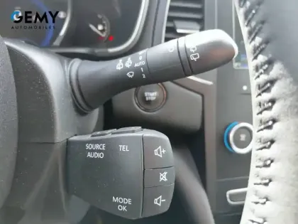 Photo 36 Renault Megane Mégane IV Berline Blue dCi 115 EDC