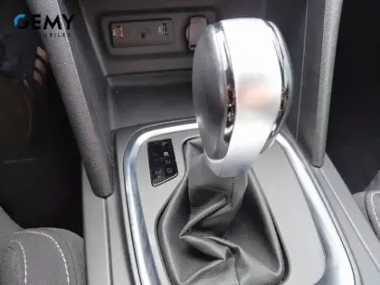 Photo 42 Renault Megane Mégane IV Berline Blue dCi 115 EDC