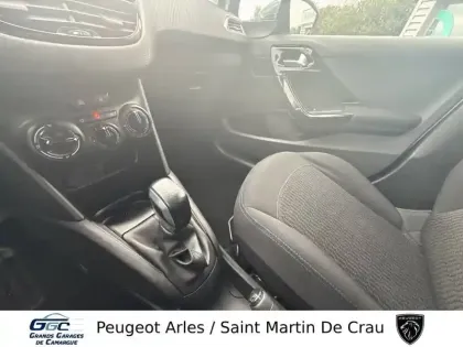 Photo 22 Peugeot 208  PureTech 82ch S&S BVM5
