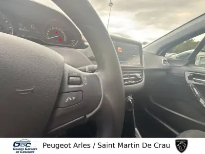 Photo 23 Peugeot 208  PureTech 82ch S&S BVM5