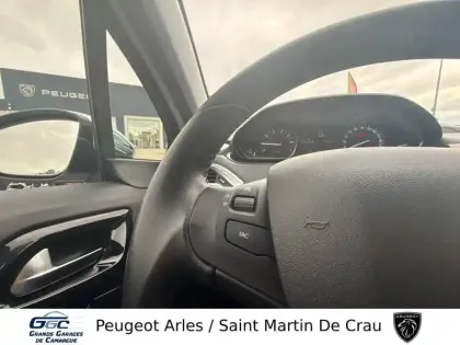 Photo 24 Peugeot 208  PureTech 82ch S&S BVM5