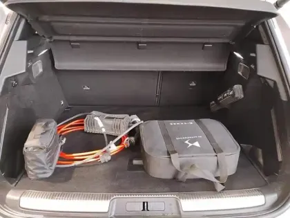 Photo 7 DS DS 7 DS7 Crossback Hybride E-Tense 300 EAT8 4x4 Performance Line+