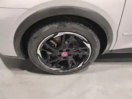 Photo 14 DS DS 7 DS7 Crossback Hybride E-Tense 300 EAT8 4x4 Performance Line+