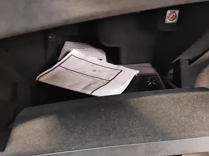 Photo 15 DS DS 7 DS7 Crossback Hybride E-Tense 300 EAT8 4x4 Performance Line+