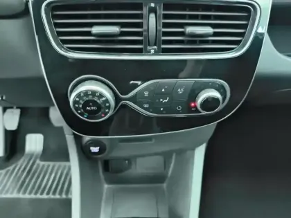 Photo 12 Renault Clio Gén. IV (B98) Ph2 Intens 5