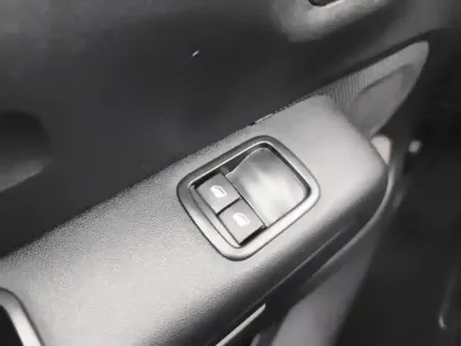 Photo 19 Citroën C3  BlueHDi 100 ch BVM6 Plus