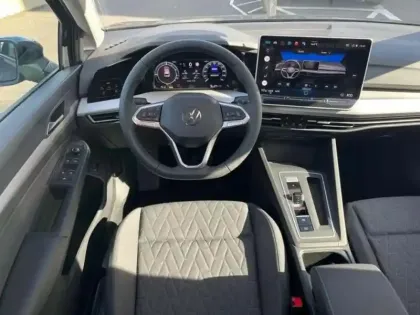 Photo 5 Volkswagen Golf 8 FL 1.5 EHYBRID 204CH DSG6 LIFE PL