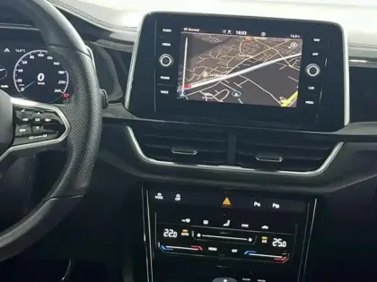 Photo 9 Volkswagen T-roc 1.5 TSI EVO 150 Start/Stop DSG7 R-Line