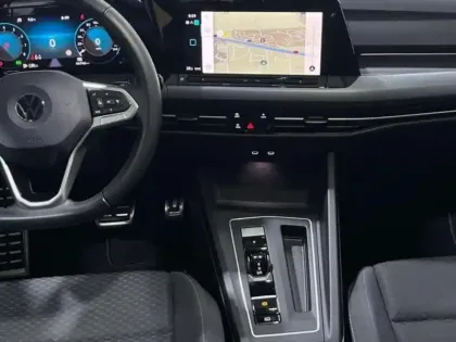 Photo 9 Volkswagen Golf 1.0 eTSI OPF 110 DSG7 Active