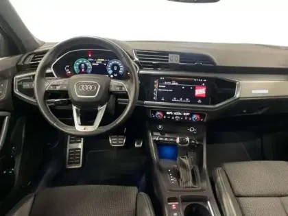 Photo 7 Audi Q3 45 TFSIe 245 ch S tronic 6 S line